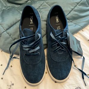 TOMS 7.5 corduroy sneakers NWT!